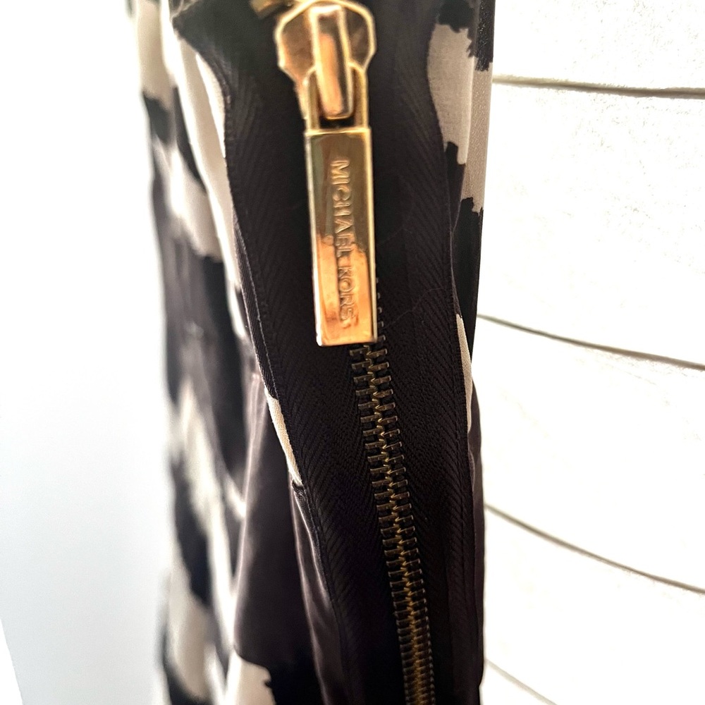 Micheal Kors Chic Zebra-Print Silk Midi Dress with Cinched Waist Size S - Picture 4 of 9
